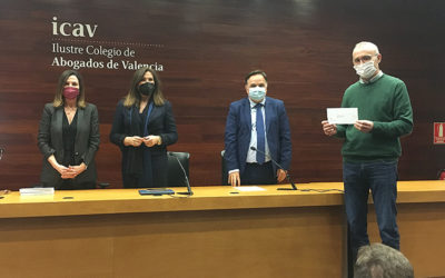 El ICAV  (Ilustre Colegio de Abogados de Valencia) entrega sus “cheques solidarios” para financiar proyectos sociales, entre ellos La Fundación La Salle Acoge