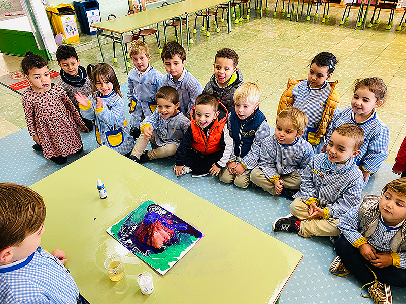 Todos los cursos de La Salle Manacor celebran el día de La Salle sueña ciencia