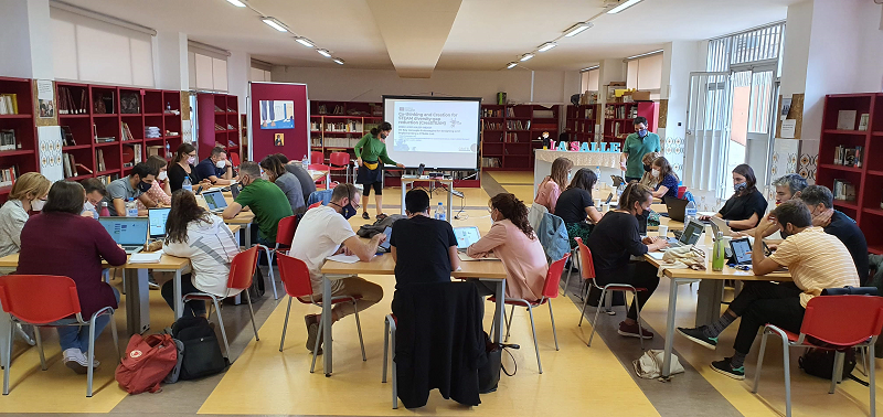 Un grupo de educadores de los centros de Baleares se forman en pensamiento computacional y robótica NCA