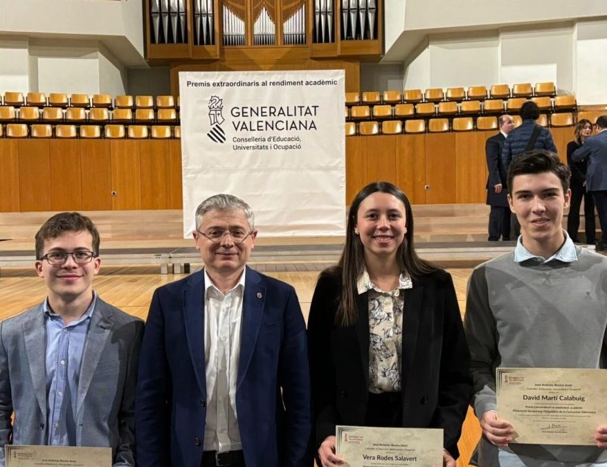 Tres alumnos de La Salle Paterna consiguen el premio extraordinario al rendimiento académico del alumnado de ESO