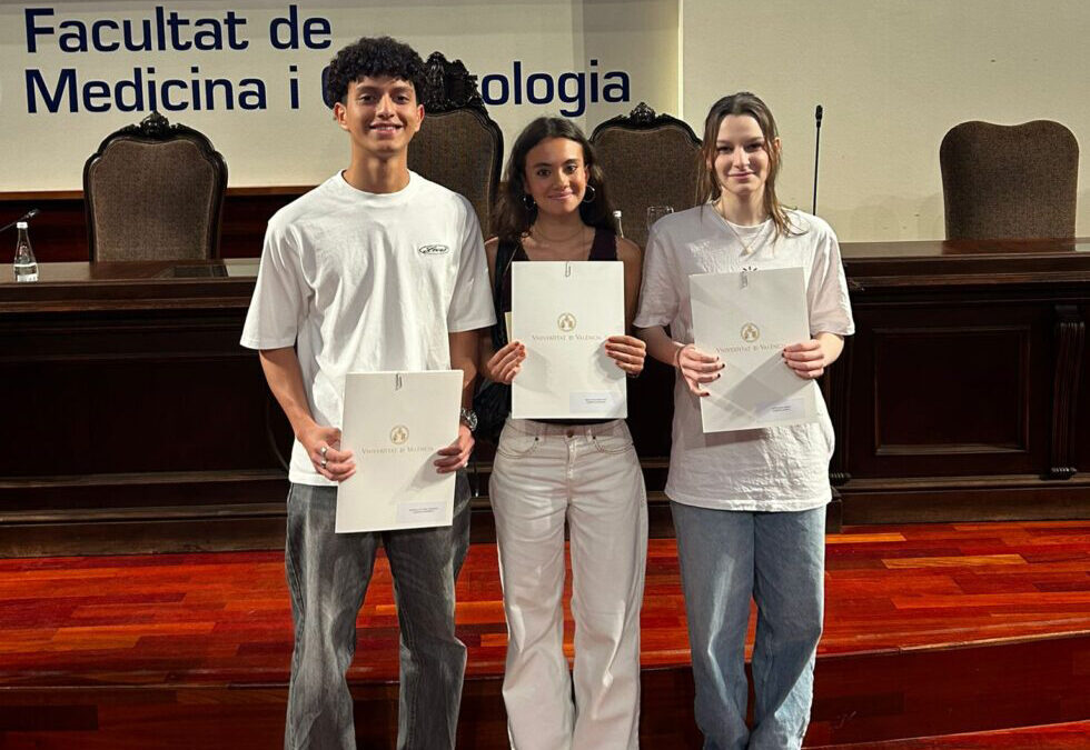 Tres alumnos del Colegio La Salle Paterna, reconocidos en las Olimpiadas UV 2026